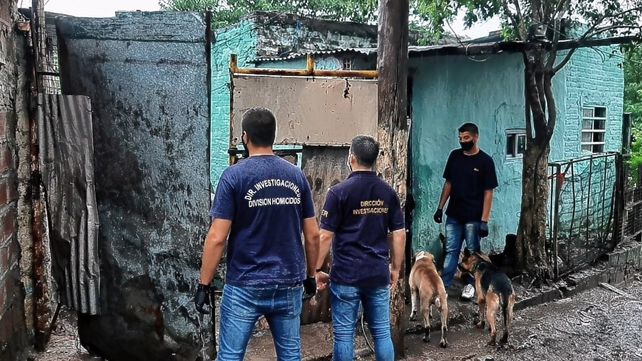 Paraná: por balear a un muchacho por la espalda detuvieron a un joven durmiendo en un auto.