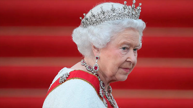 Falleció hoy a los 96 años la Reina Isabel II