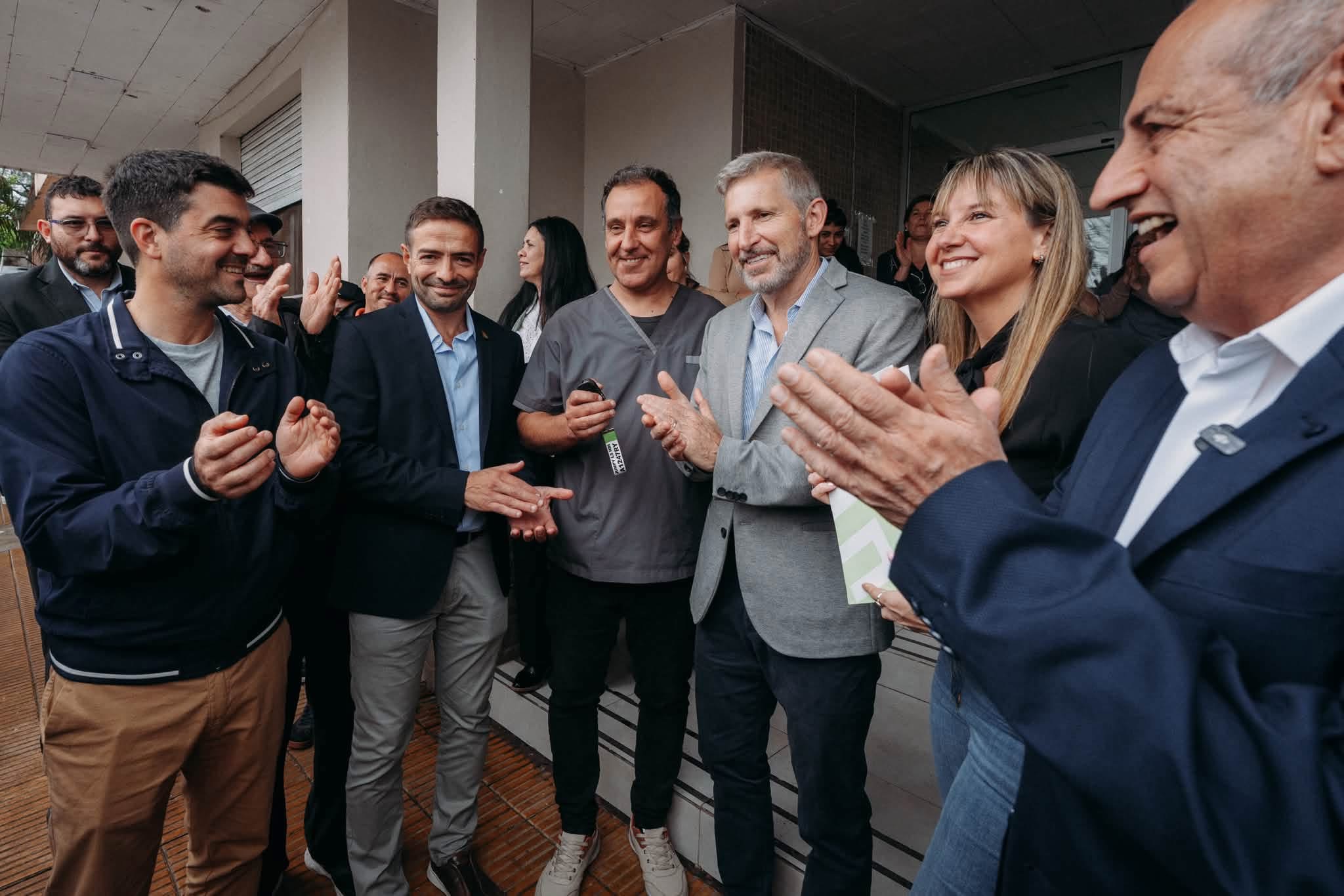 Santa Elena: Frigerio entregó 17 viviendas y encabezó nuevas mejoras en salud